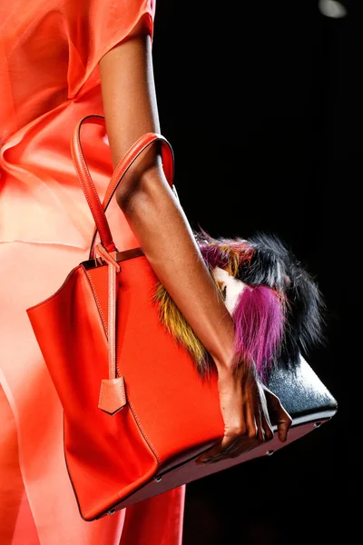 Look 37